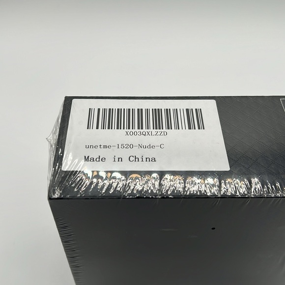 NWT  Sticky Bra + Nipple Covers + Boob Tapes + Gift Box  Size C nude - Picture 5 of 5